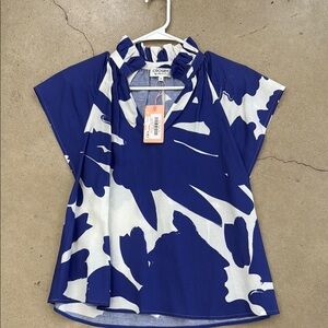 crosby Blue and White Boxy Graphic Blouse